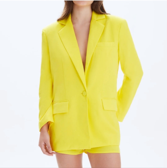 CHRLDR Jackets & Blazers - CHRLDR I NWT M Bright Yellow Janet Ovwrsized Lyocell Blazer